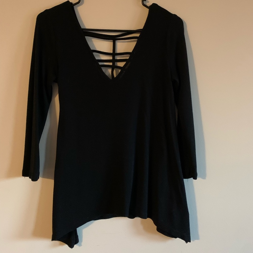 Mudd long sleeve medium black shirt with front and back v cut design